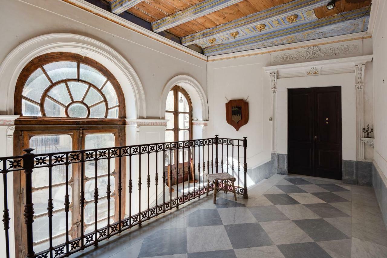 Castello Di Caccuri Suites Zewnętrze zdjęcie