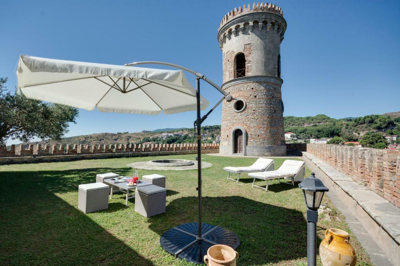 Castello Di Caccuri Suites Zewnętrze zdjęcie